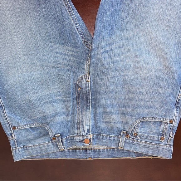 Levi’s 569 36x32 - Picture 3 of 3